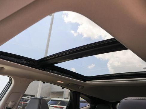 New 2026 Nissan Murano Platinum image 9