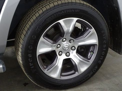 Used 2020 RAM 1500 Laramie AWD/4WD image 40