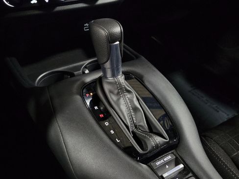 Certified 2023 Honda HR-V LX image 33