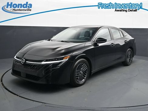 Used 2026 Nissan Sentra SV w/ Floor Mat Package FWD image 4