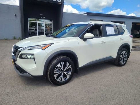 Used 2023 Nissan Rogue SV AWD/4WD image 2