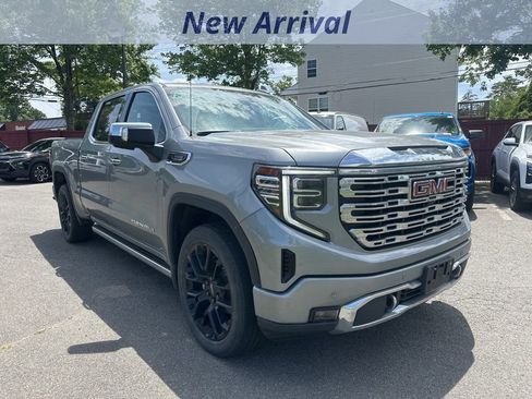 Used 2023 GMC Sierra 1500 Denali AWD/4WD image 2