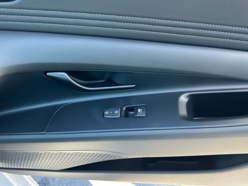 New 2026 Hyundai Elantra SEL Sport Premium image 18