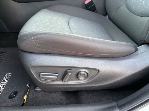 Used 2023 Toyota RAV4 XLE image 27