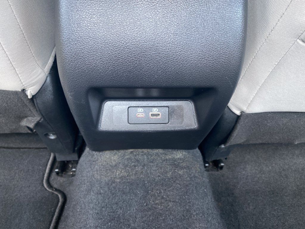 Used 2025 Nissan Altima 2.5 SV FWD image 33