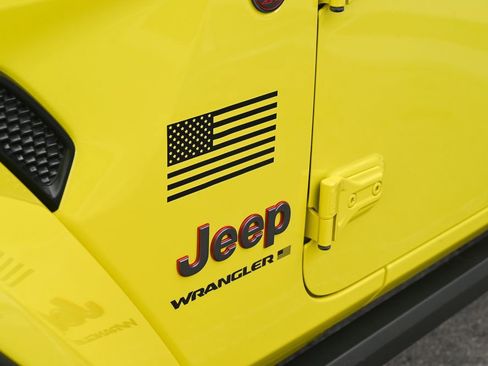 Used 2024 Jeep Wrangler Unlimited Rubicon image 44