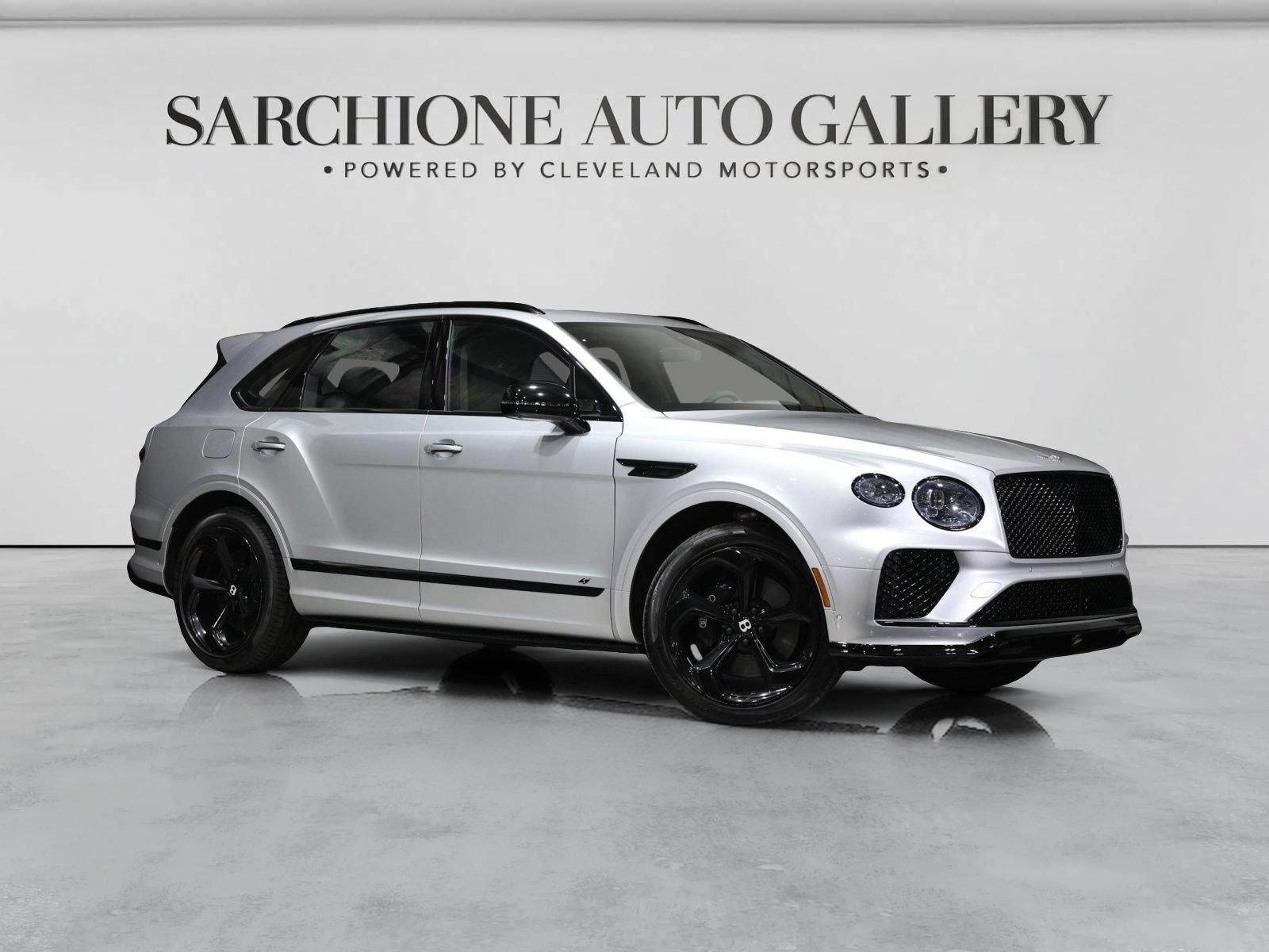 Used 2022 Bentley Bentayga AWD/4WD image 1