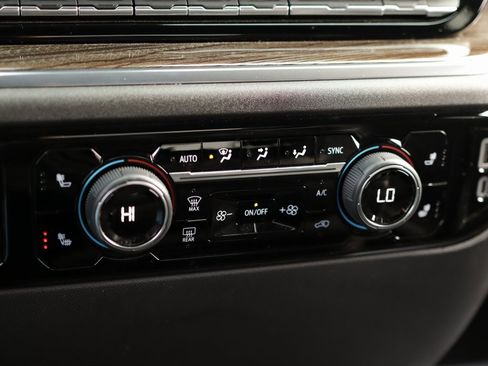 Used 2023 Chevrolet Silverado 1500 LT w/ Protection Package image 18