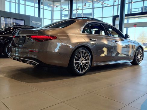 New 2026 Mercedes-Benz S 580 4MATIC Sedan image 3