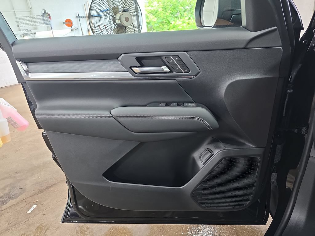 New 2027 GMC Terrain Elevation w/ Elevation Premium Package AWD/4WD image 27