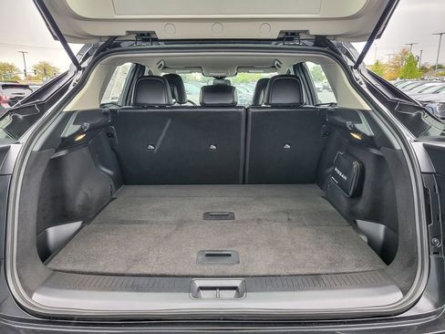 Used 2023 Nissan Ariya AWD image 16