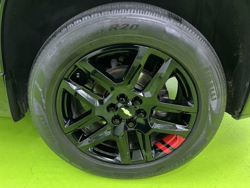 Used 2020 Chevrolet Traverse Premier w/ Redline Edition FWD image 14