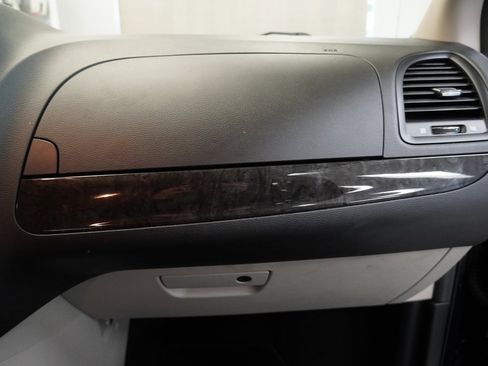 Used 2016 Dodge Grand Caravan SE w/ Quick Order Package 29E SE image 31