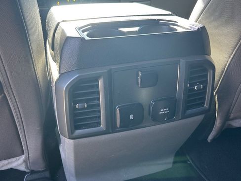 Used 2020 Ford F250 XLT w/ XLT Premium Package image 21
