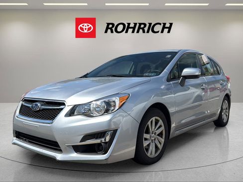 Used 2016 Subaru Impreza 2.0i Premium image 1