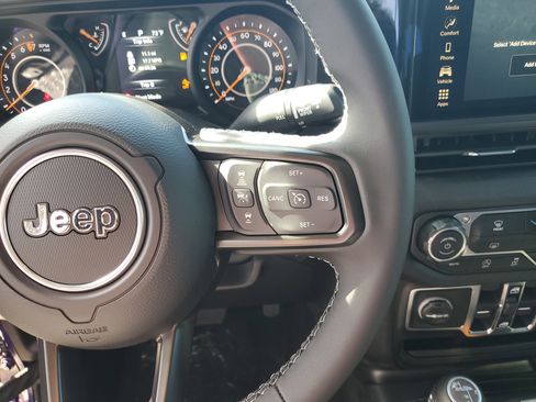 New 2026 Jeep Gladiator Sport image 13