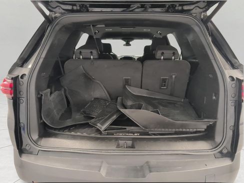 Used 2023 Chevrolet Traverse LT AWD/4WD image 16