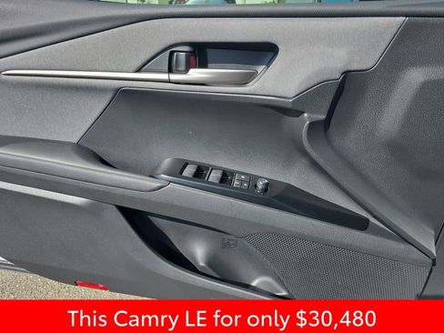 Used 2026 Toyota Camry LE w/ Convenience Package image 32