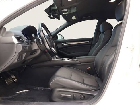 Used 2020 Honda Accord Sport image 13