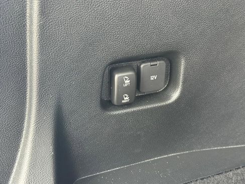 Used 2023 Ford Edge SEL image 6