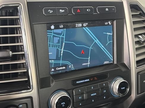 Used 2018 Ford F150 Platinum w/ Technology Package AWD/4WD image 19