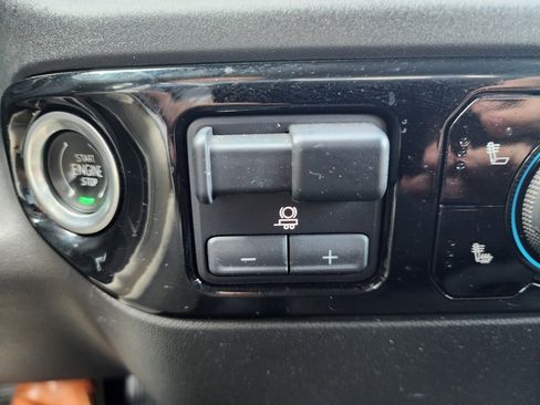 Used 2022 Chevrolet Silverado 1500 RST w/ Z71 Off-Road Package image 33