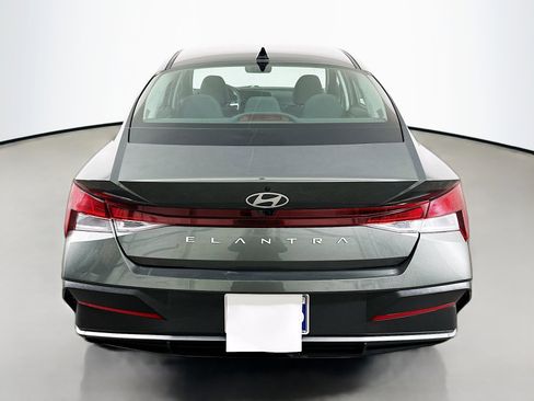 Certified 2024 Hyundai Elantra SEL image 6