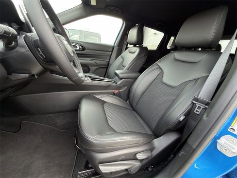 New 2026 Jeep Compass Latitude image 19