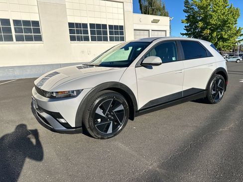 Used 2026 Hyundai Ioniq 5 SEL AWD/4WD image 2