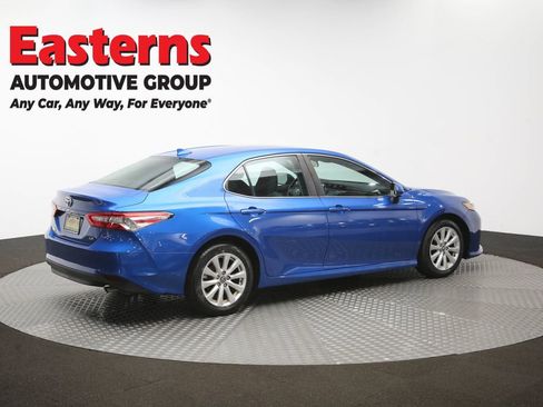 Used 2019 Toyota Camry LE FWD image 40