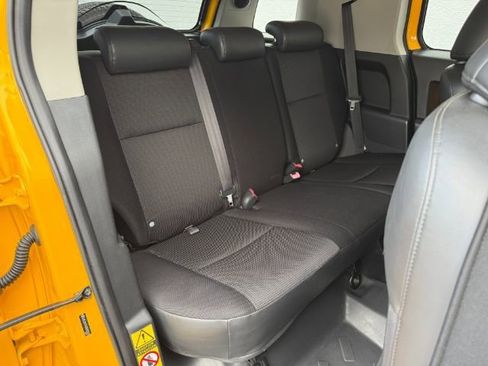 Used 2007 Toyota FJ Cruiser 2WD image 12