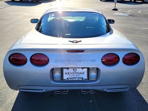Used 2000 Chevrolet Corvette Coupe w/ Memory Pkg RWD image 5