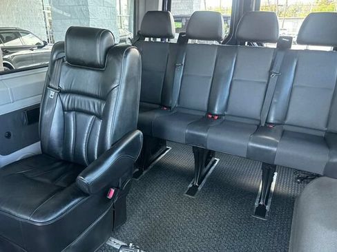 Used 2016 Mercedes-Benz Sprinter 2500 image 12
