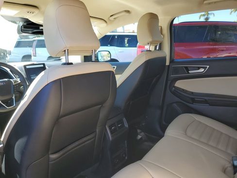 Used 2022 Ford Edge SEL w/ Convenience Package image 15