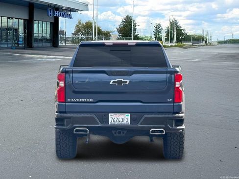Used 2021 Chevrolet Silverado 1500 LT Trail Boss w/ Convenience Package II AWD/4WD image 8
