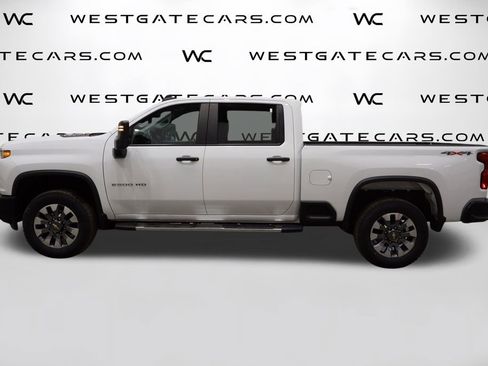Used 2023 Chevrolet Silverado 2500 Custom w/ Custom Value Package image 5