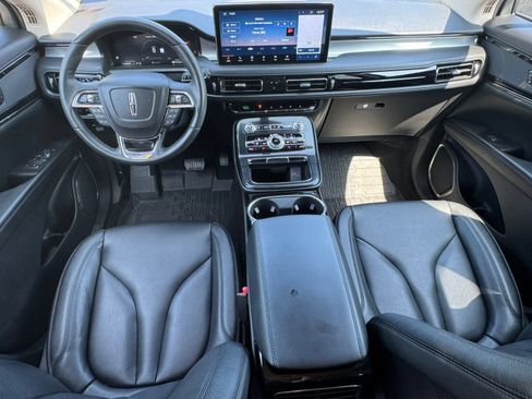 Used 2023 Lincoln Nautilus FWD w/ Premium Package image 24