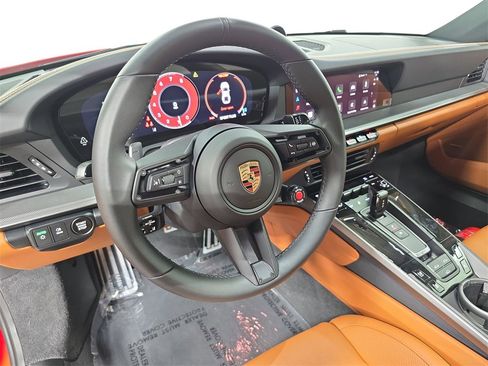 Used 2025 Porsche 911 Carrera S image 4
