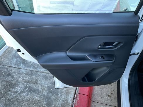 New 2026 Nissan Kicks S image 16