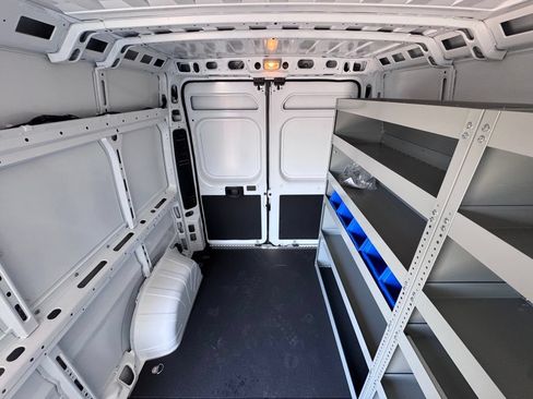 Used 2025 RAM ProMaster 3500 FWD image 12