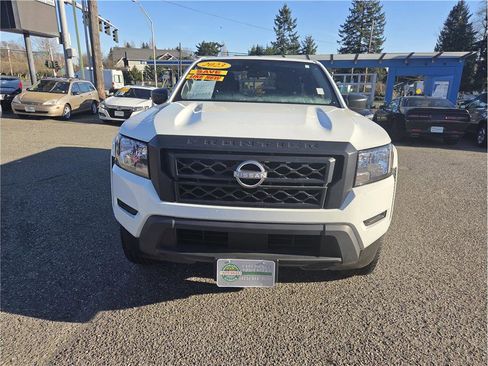 Used 2024 Nissan Frontier S w/ S Utility Package image 8