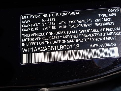 New 2026 Porsche Macan image 38