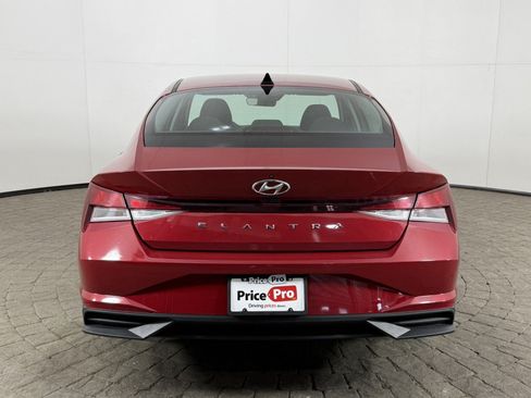 Used 2021 Hyundai Elantra SEL FWD image 6