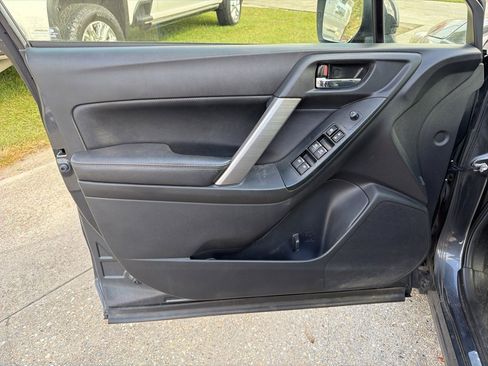 Used 2018 Subaru Forester 2.5i Premium image 11