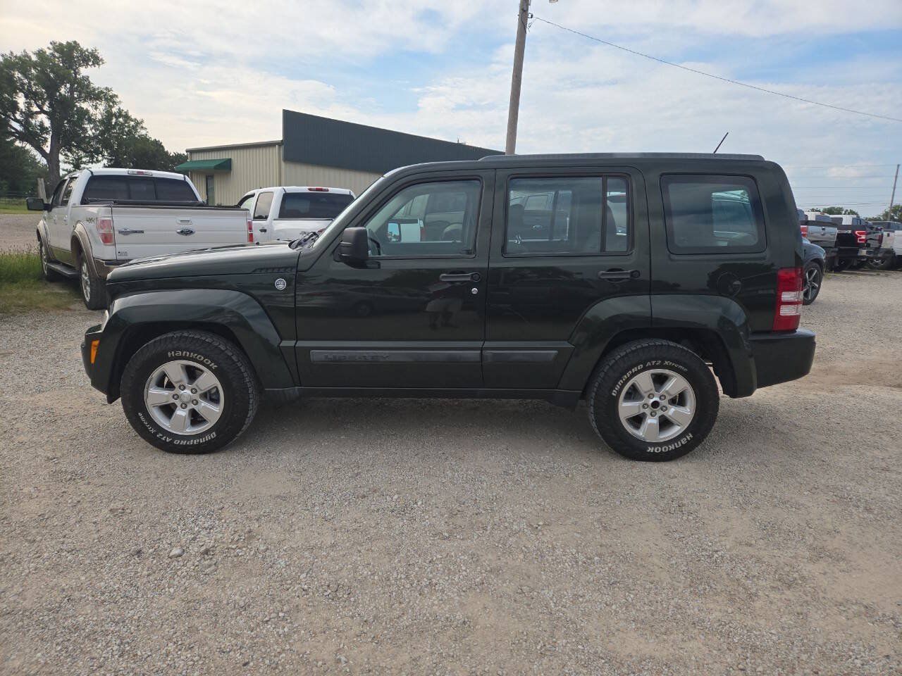 Used 2011 Jeep Liberty Sport AWD/4WD image 5