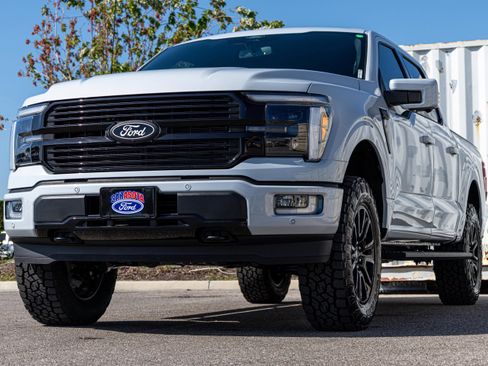New 2025 Ford F150 Platinum AWD/4WD image 8