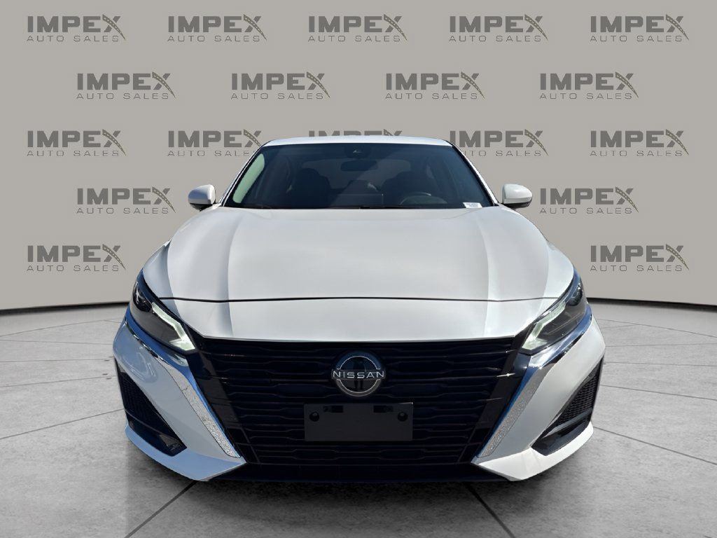 Used 2024 Nissan Altima 2.5 SL FWD image 8