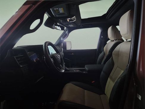 Used 2025 Lexus GX 550 image 20