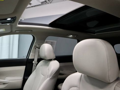 Used 2023 Kia Sorento EX w/ Panoramic Sunroof Package FWD image 35