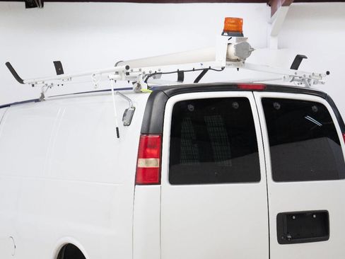 Used 2013 Chevrolet Express 1500 RWD image 13